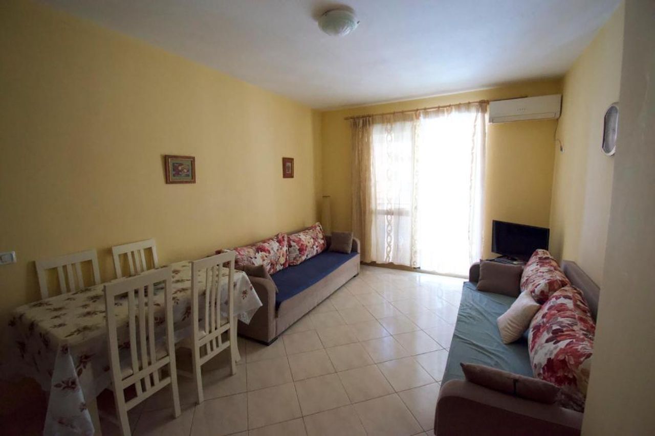 Petrela Golem Apartment