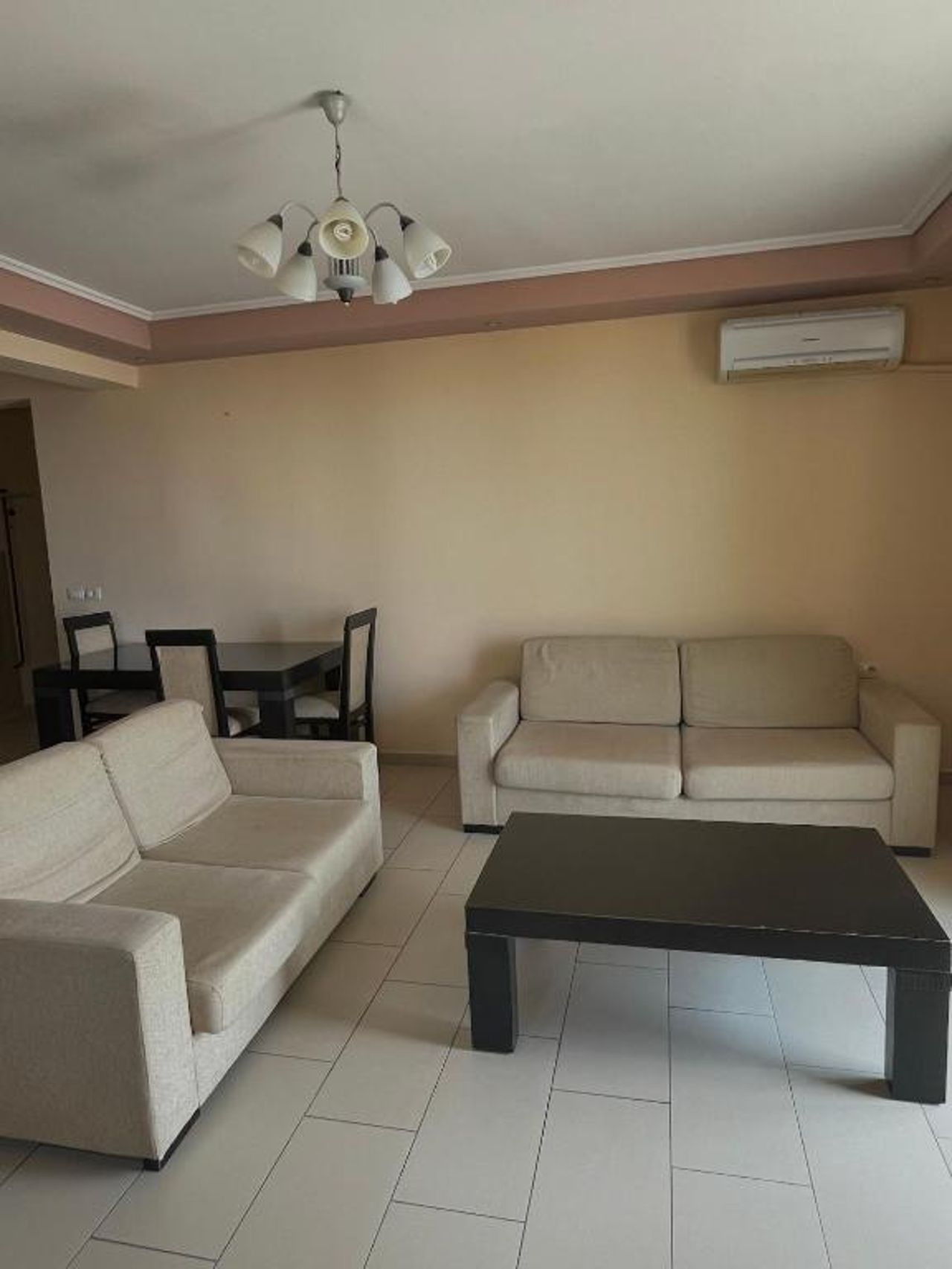 Leon Apartments 2