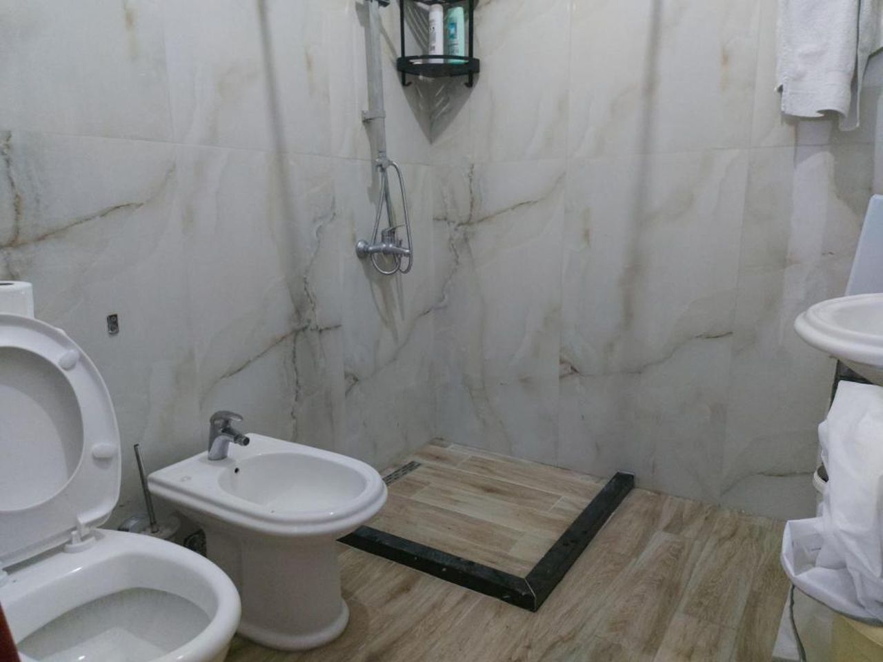 Bral Currila - Peaceful Beachfront Apartment