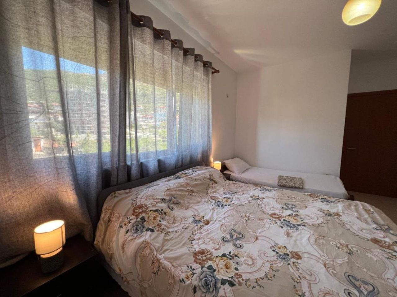 Sea-Side Apartment