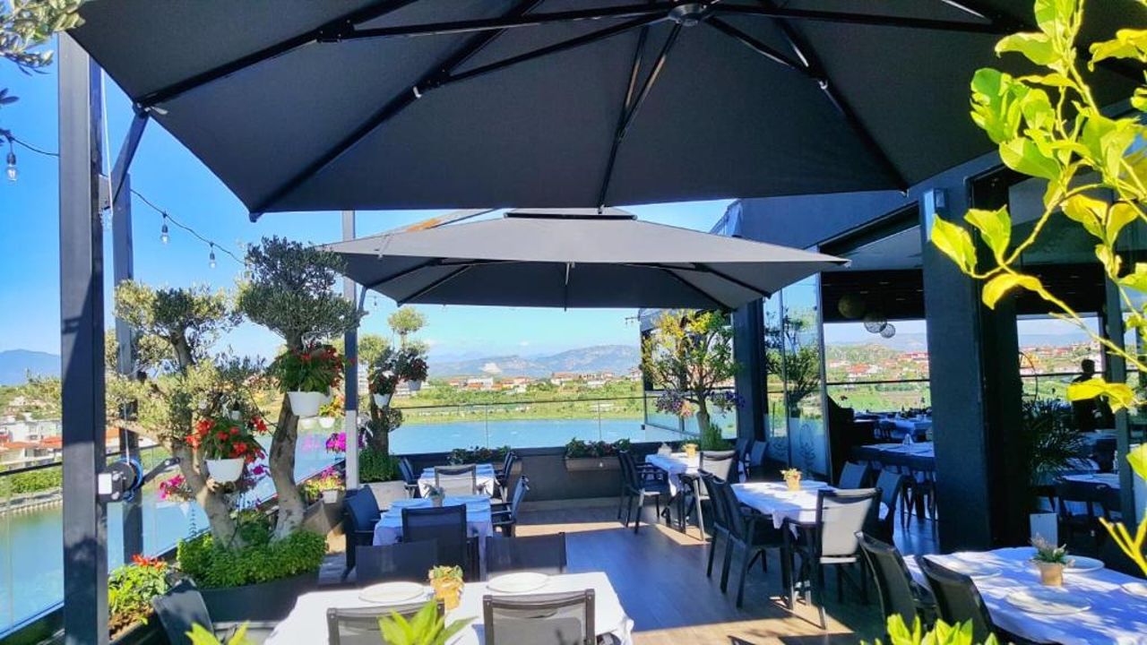 Perla e Dumrese, Bar-Restaurant-Hotel