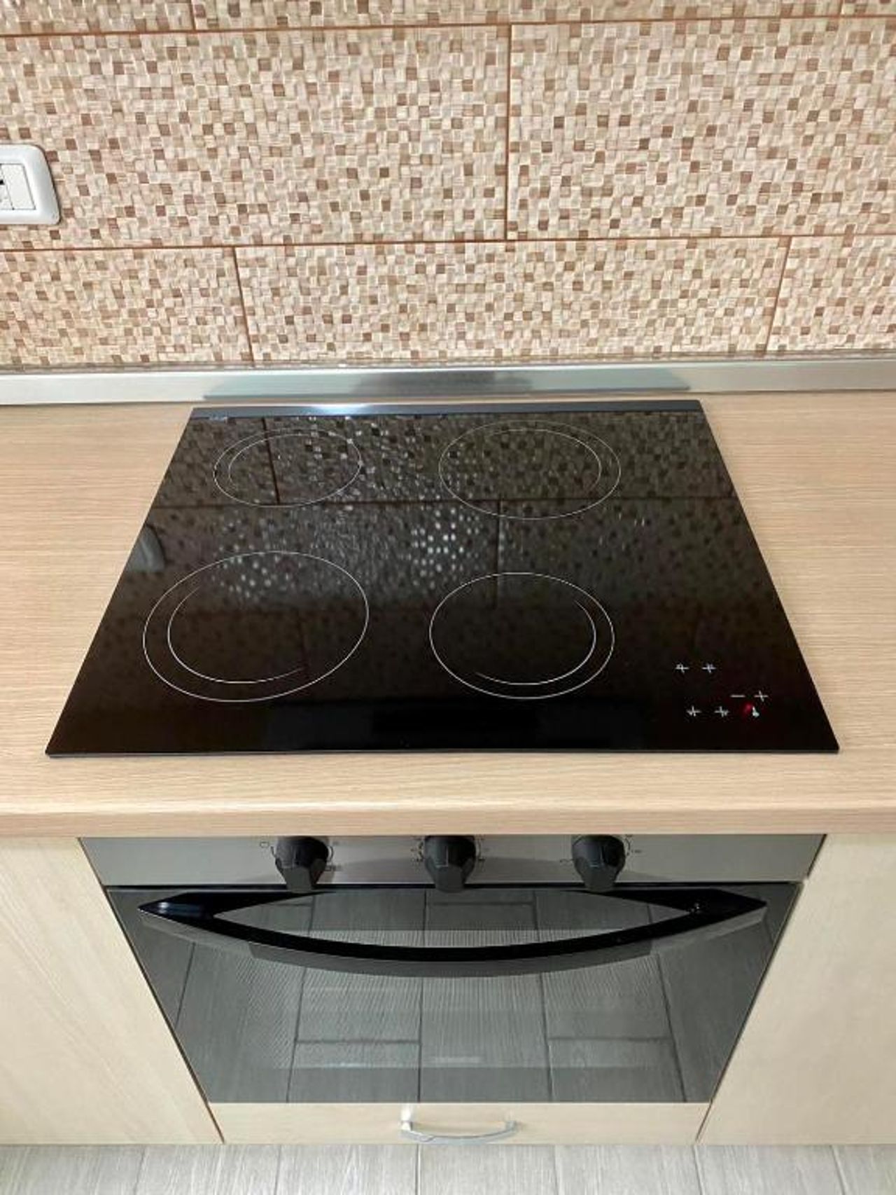 Your tidy & affordable base in Tiranë!