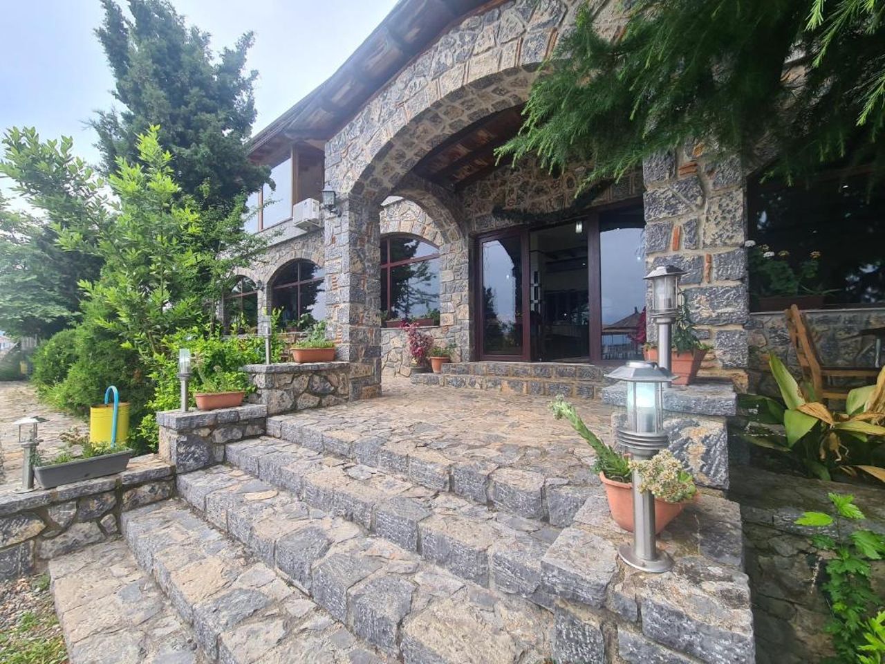 Hotel Kukesi