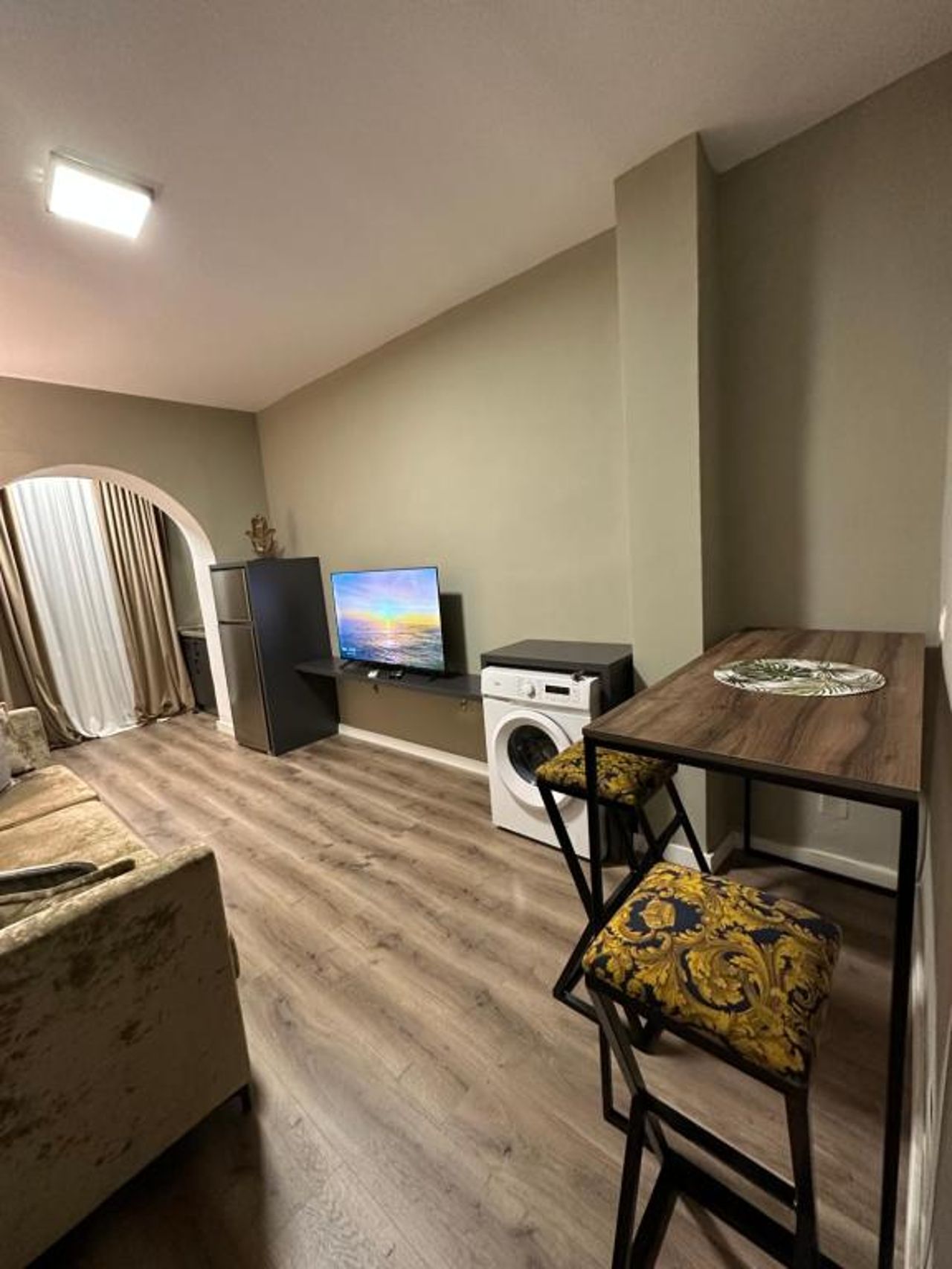 Bejart Apartment 4