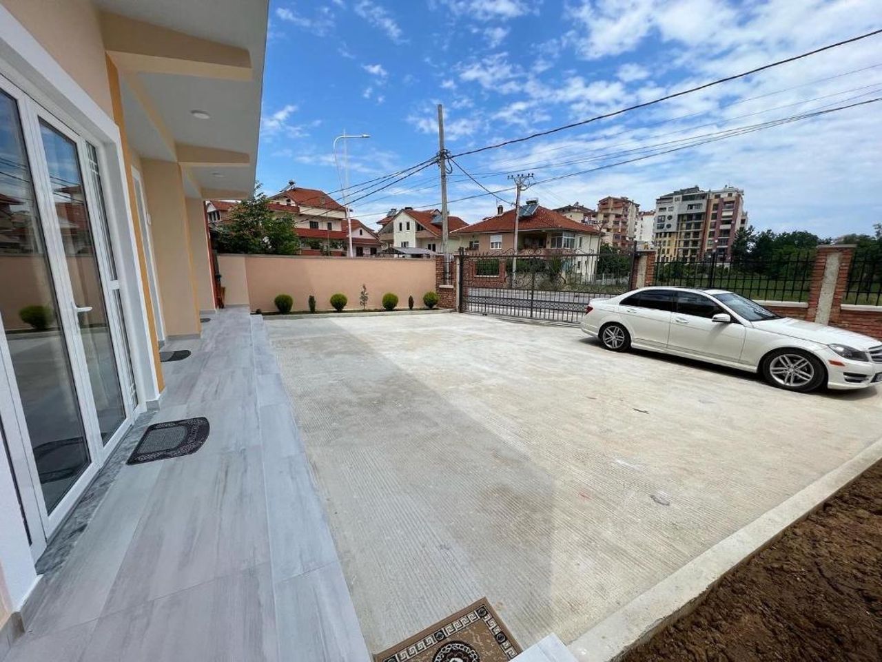 Ledio guest house