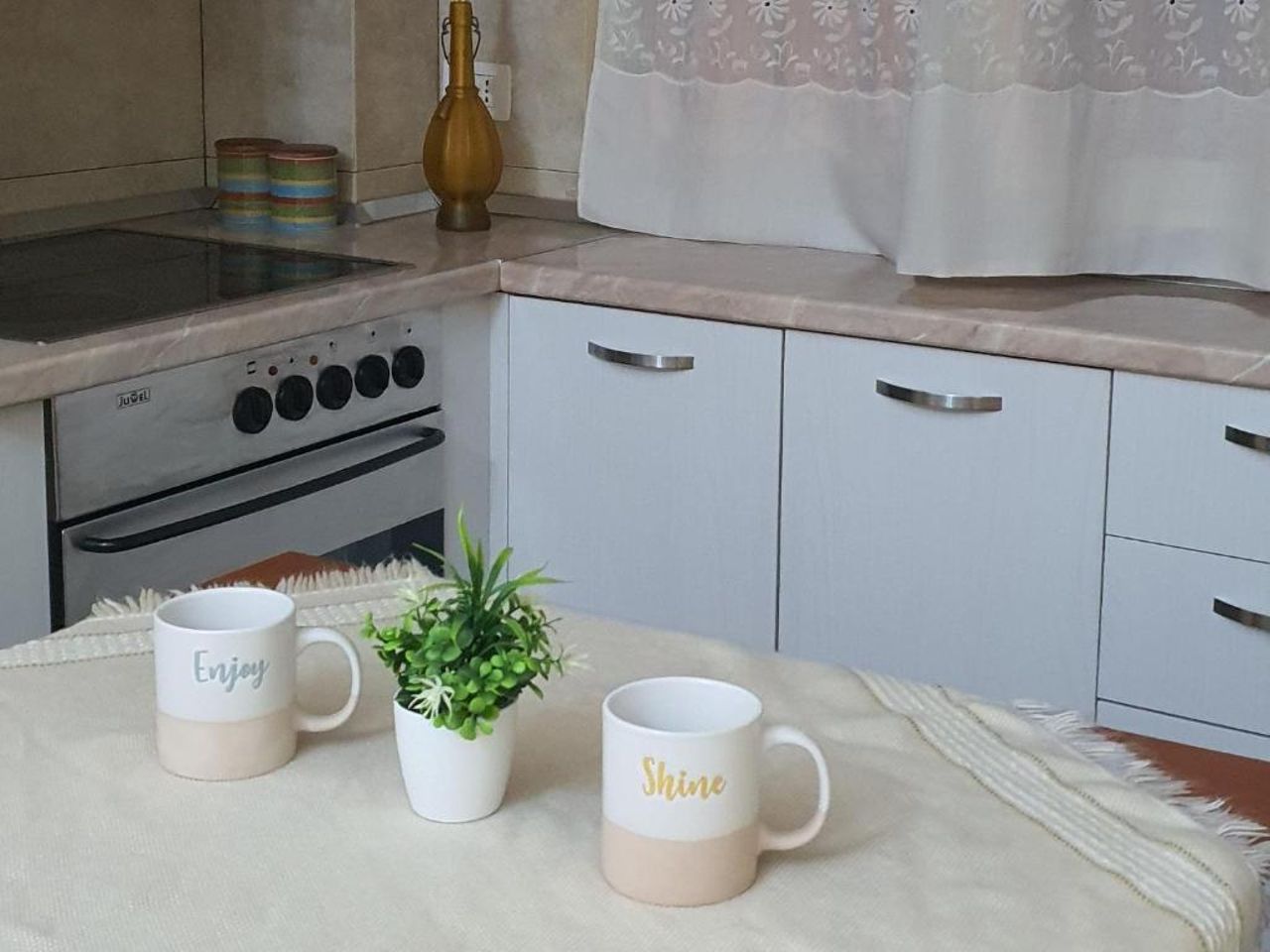 Alle's Myslym Shyri studio apartment