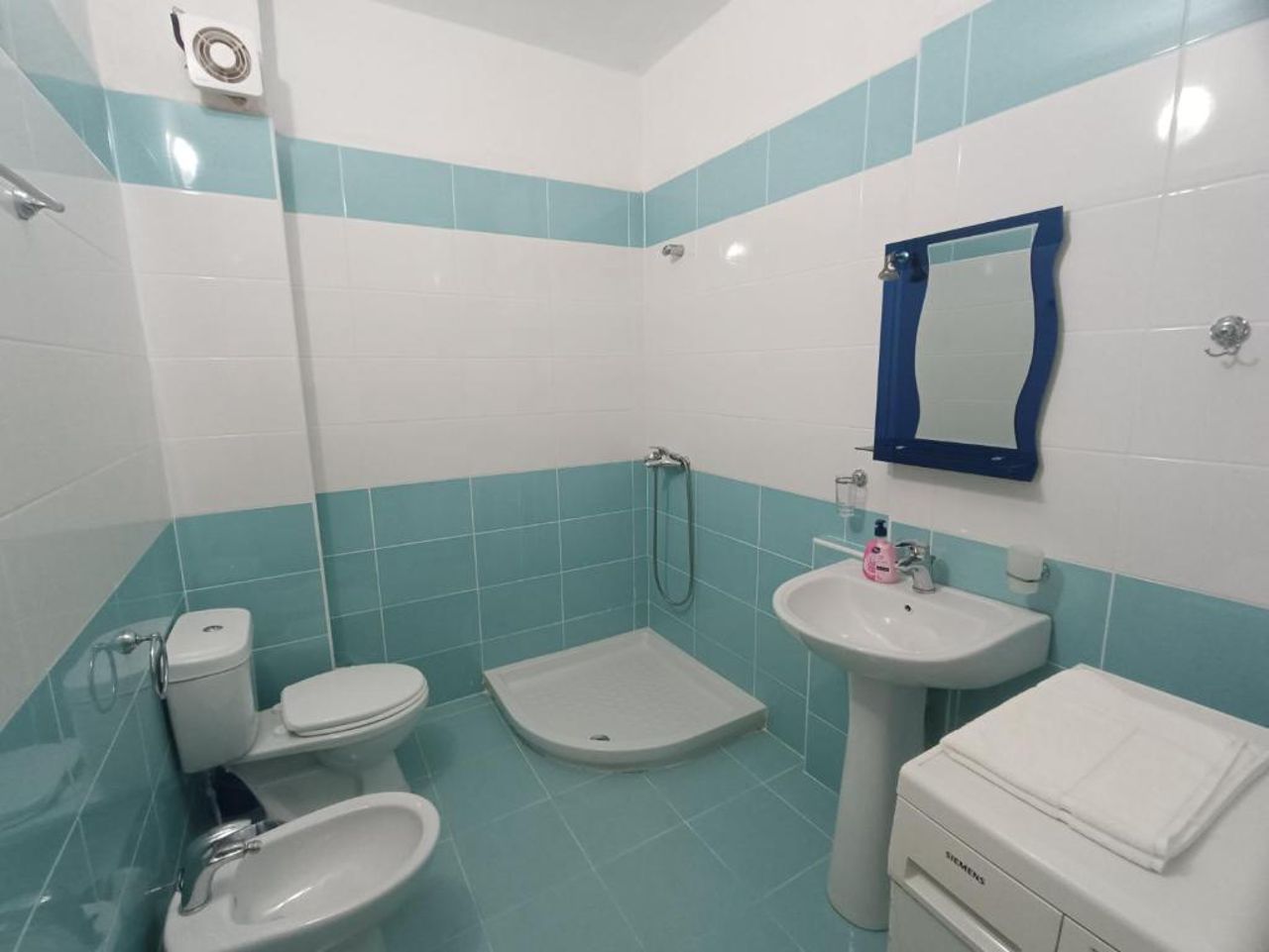 Max Plane Apartment