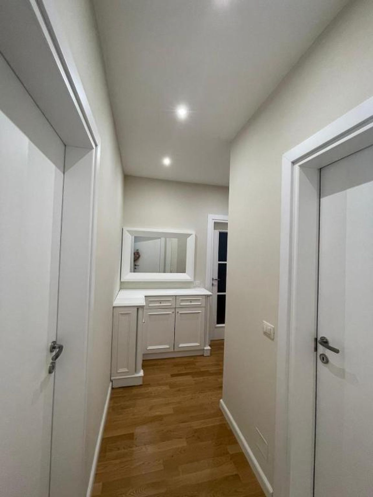 Luxury apartment next to Marina Bay