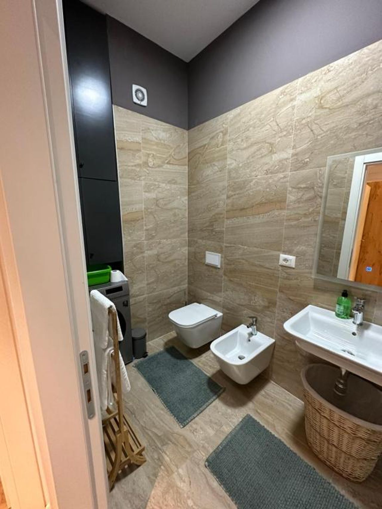 Apartments HomeRent Tirana