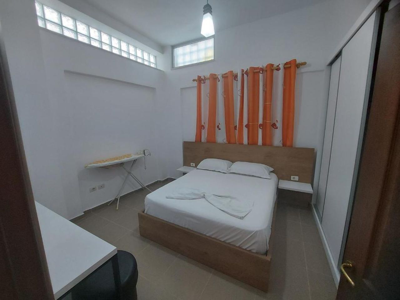 Bral Currila - Peaceful Beachfront Apartment
