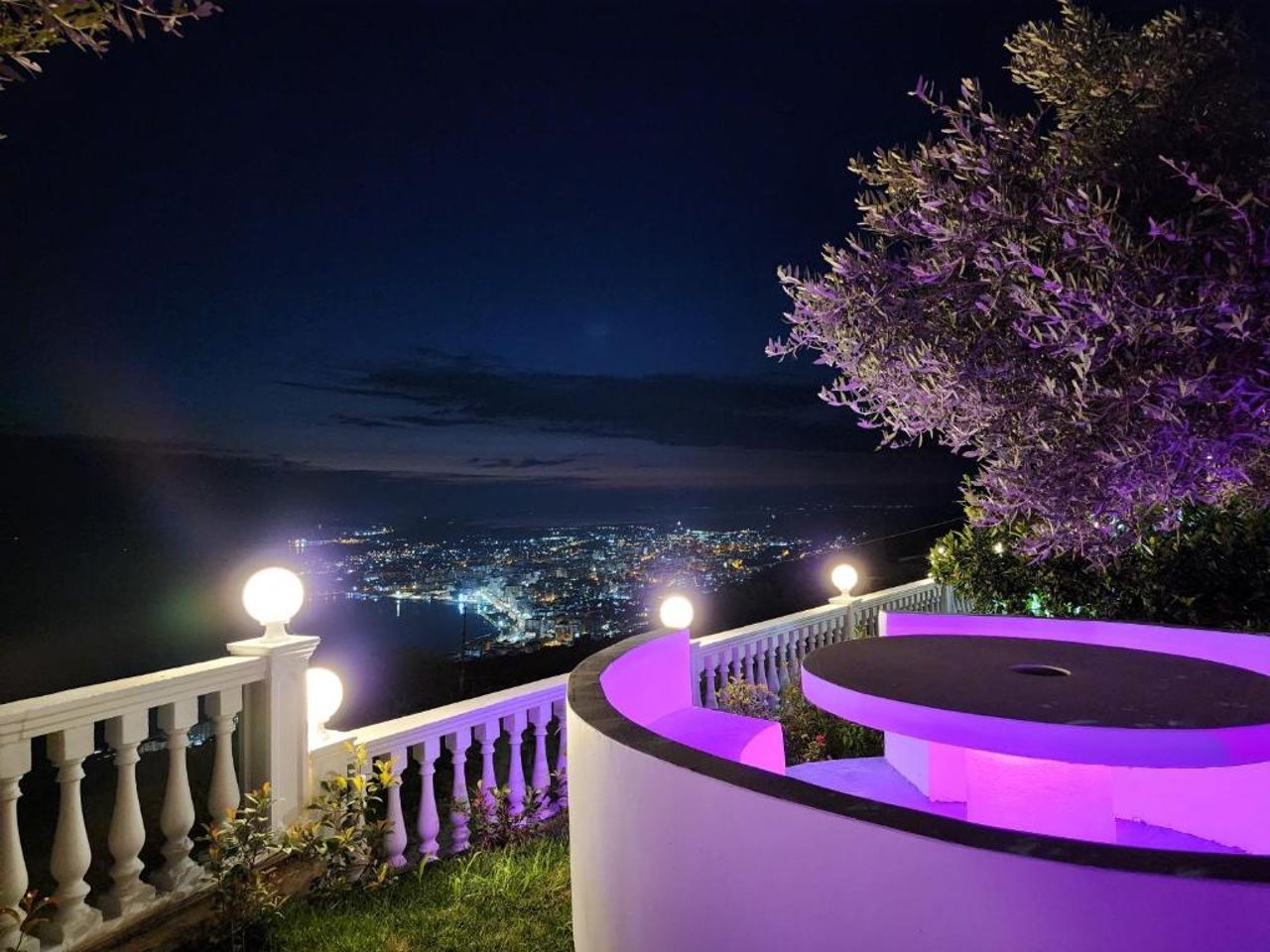 Festim Villa Hotel