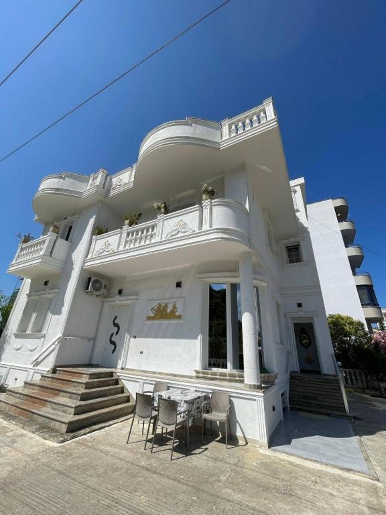 Villa Selcotis