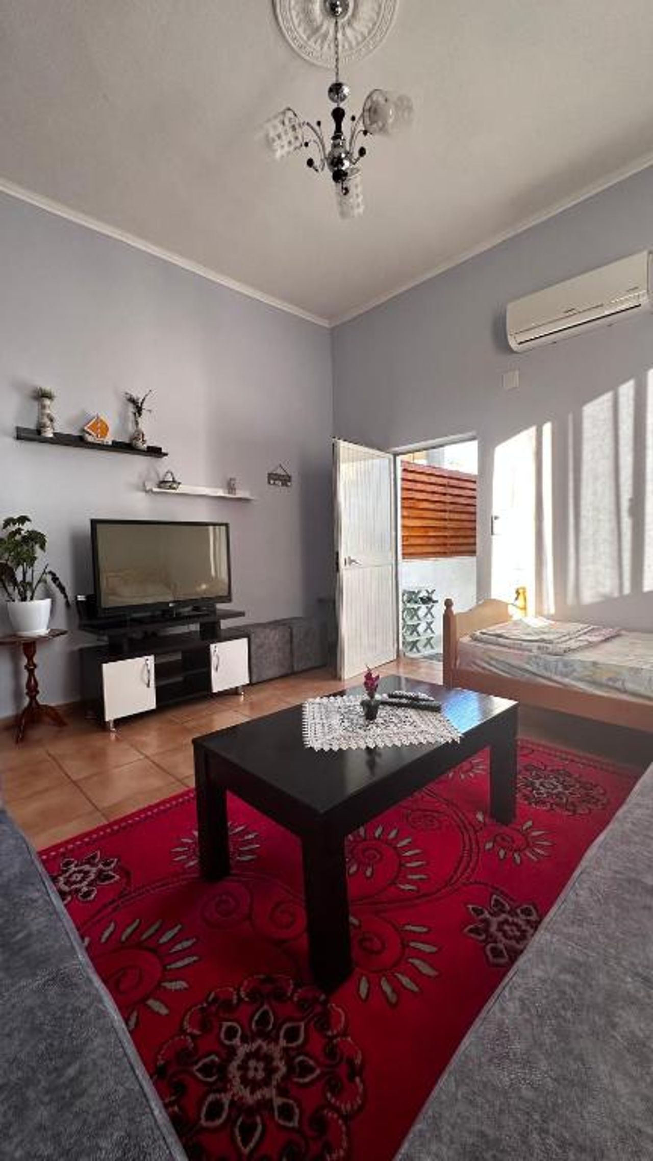 NEFELI sweet home