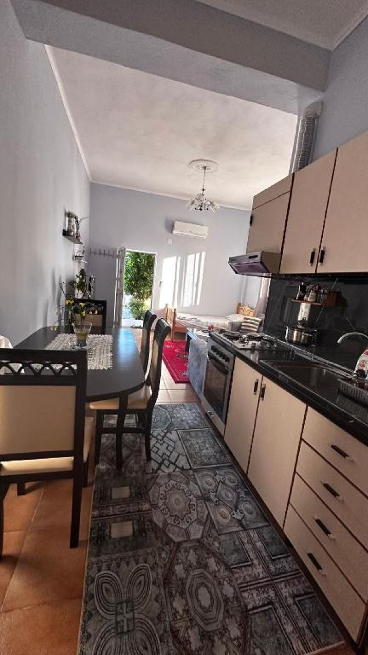 NEFELI sweet home