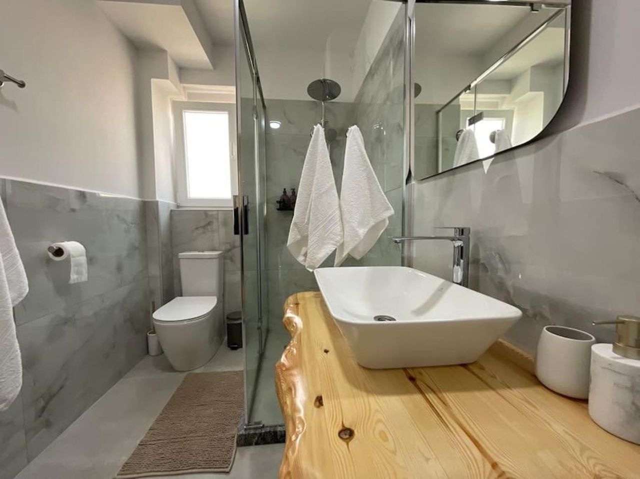 Spring apartment in Permet