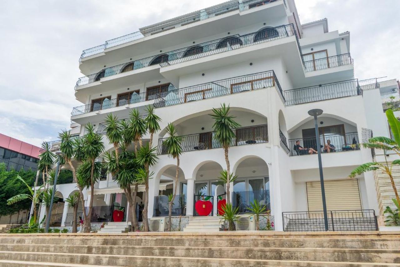 Adam & Eve Suites