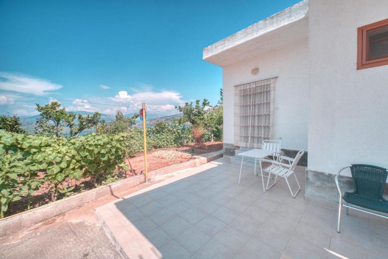 Mirror beach-Apartments Mecaj