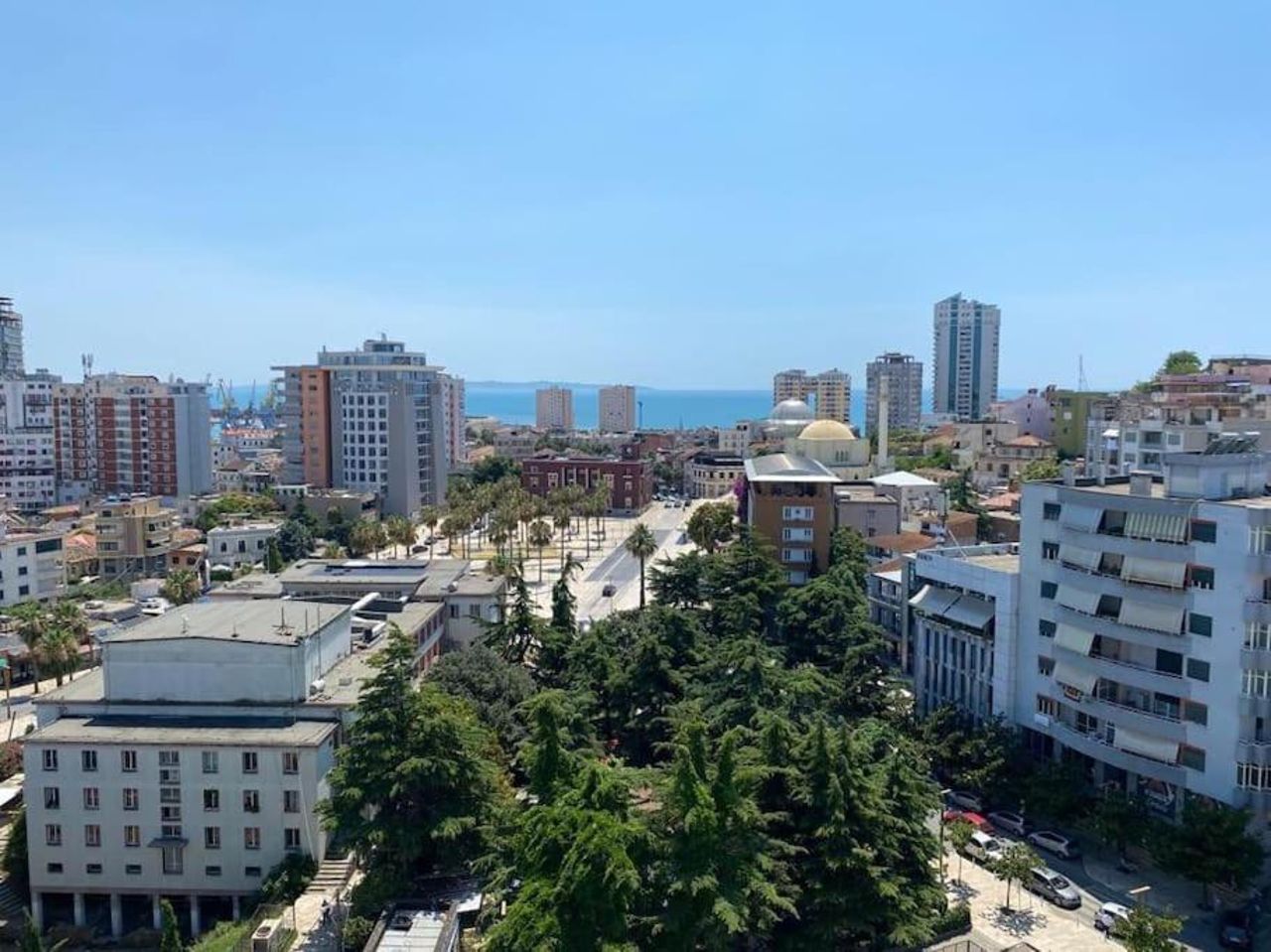 StartApart City Center