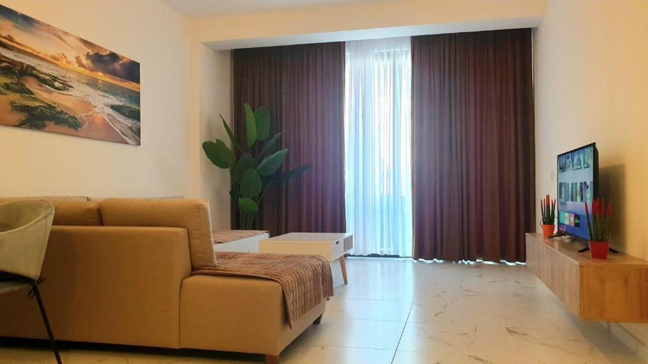 2F Saranda Apartment