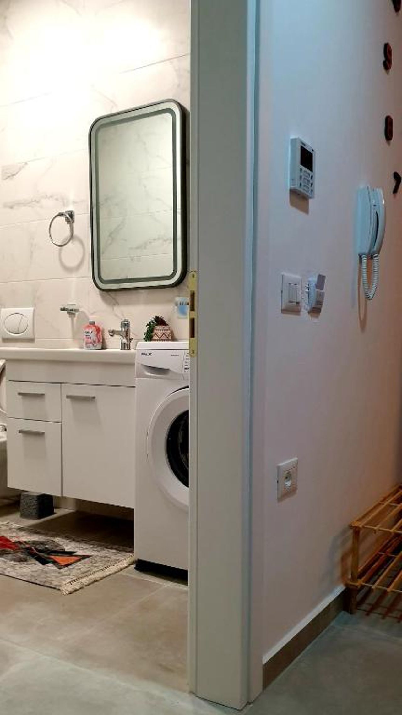 2F Saranda Apartment