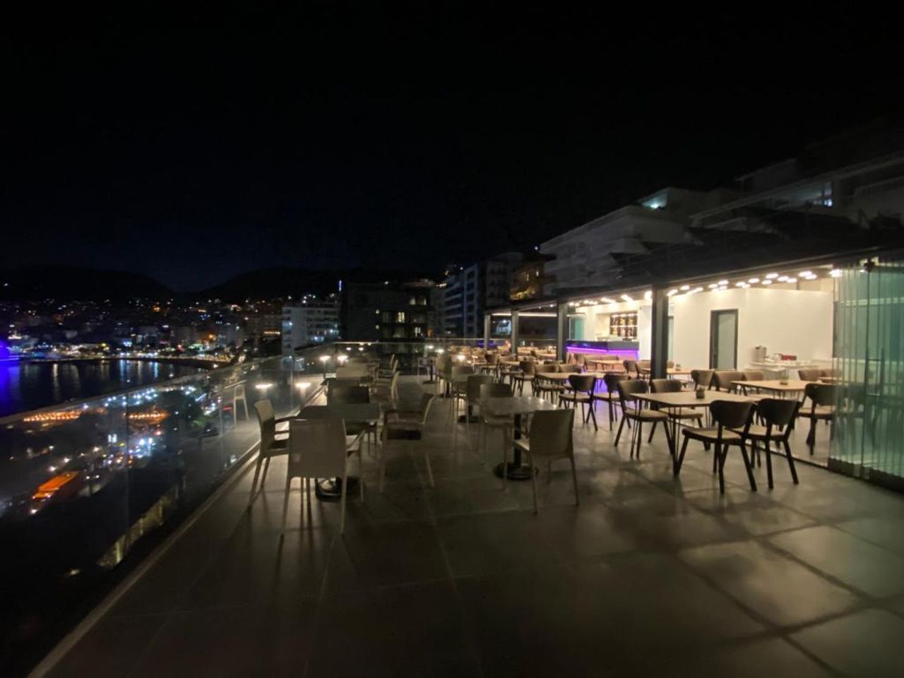 Julia Hotel