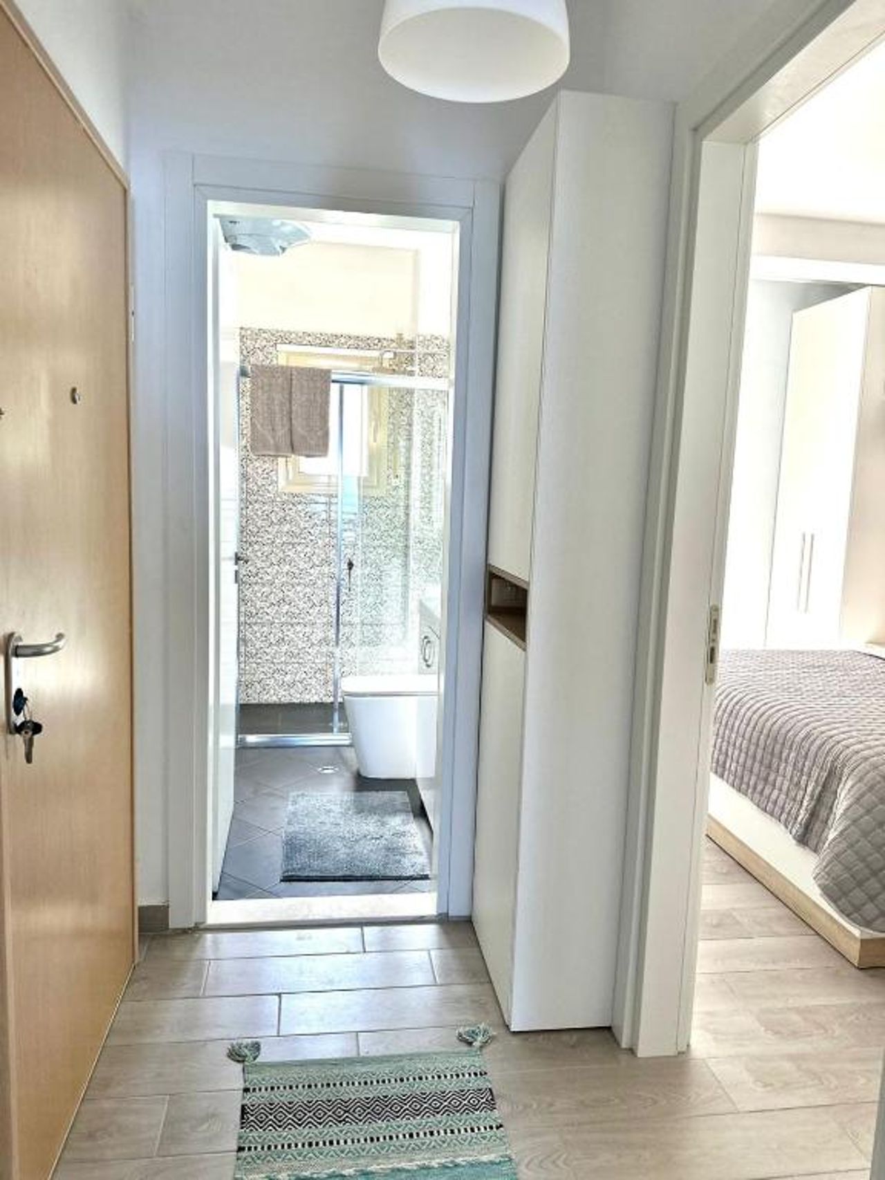 Sunny Hill Apartment
