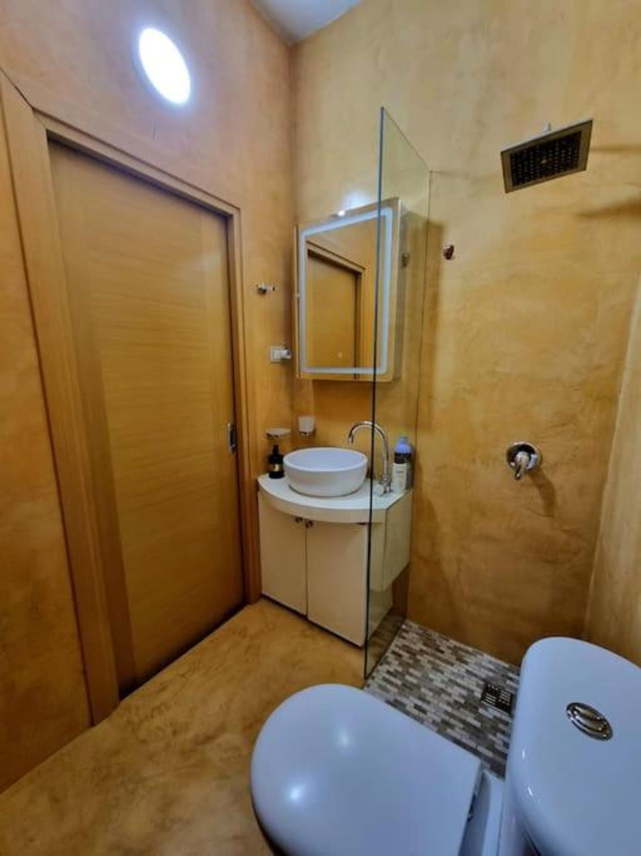 Vlora Central Apartment