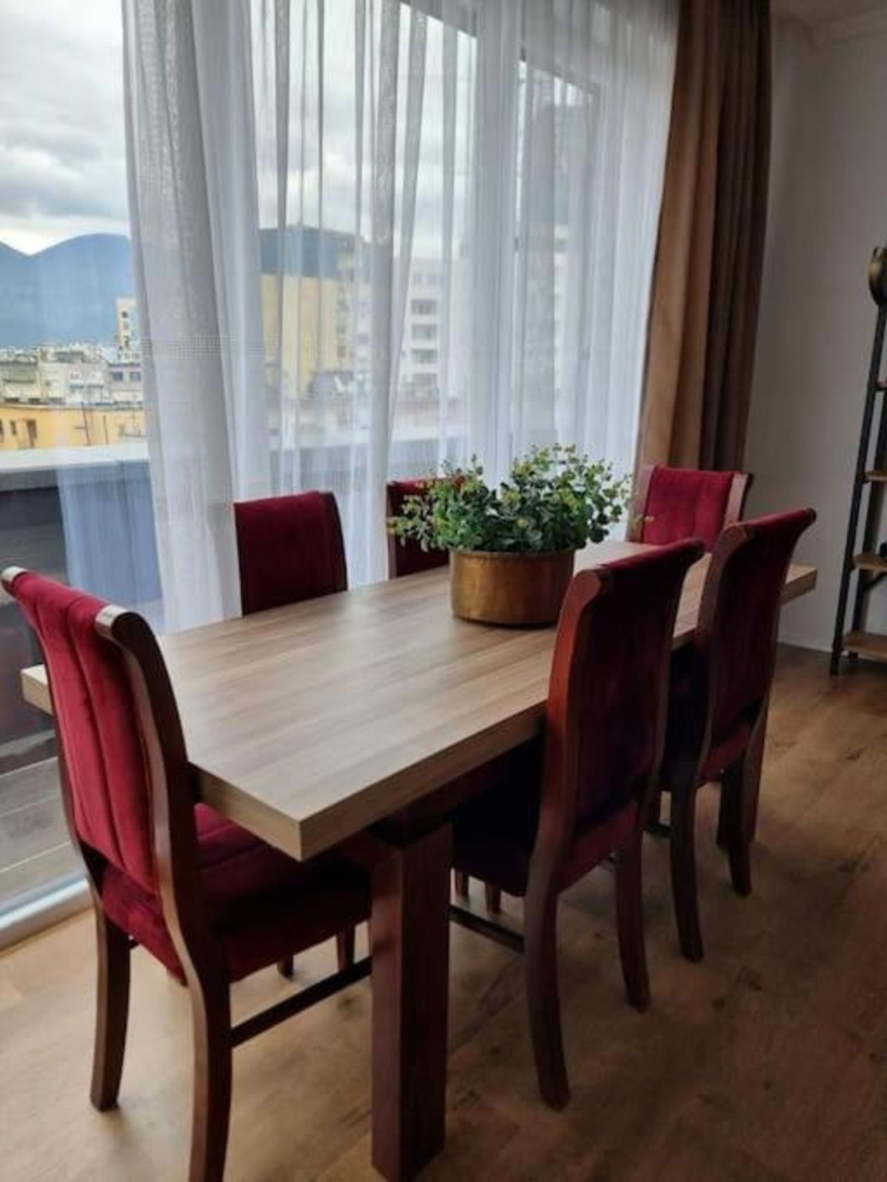 E Apartment, in Center, Cozy