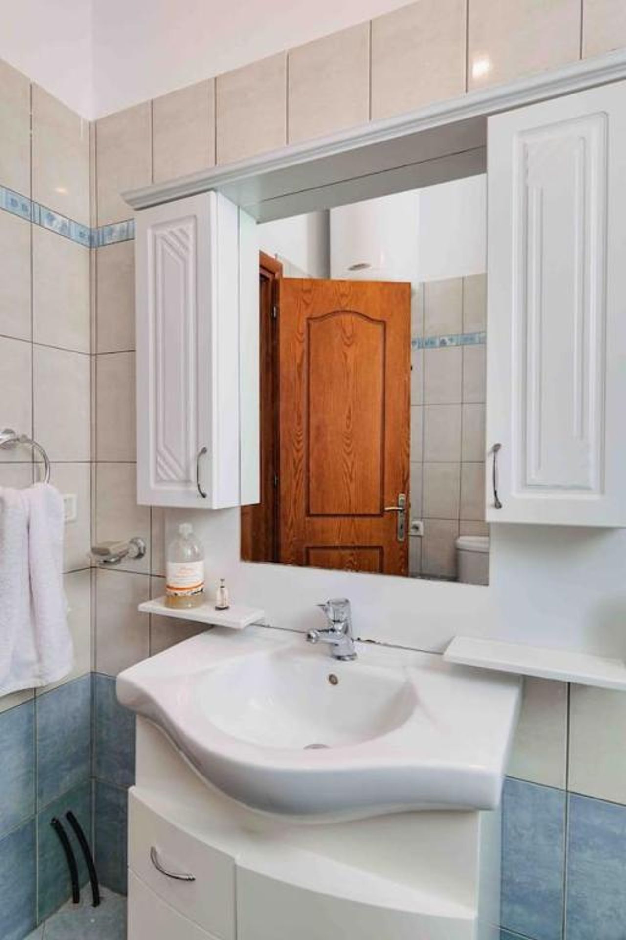 Sea Billows Apartment