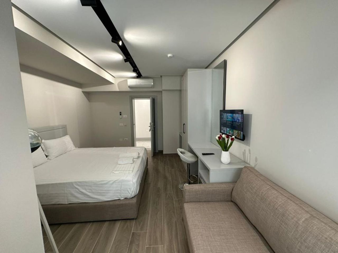 Vila Kapllani Rooms