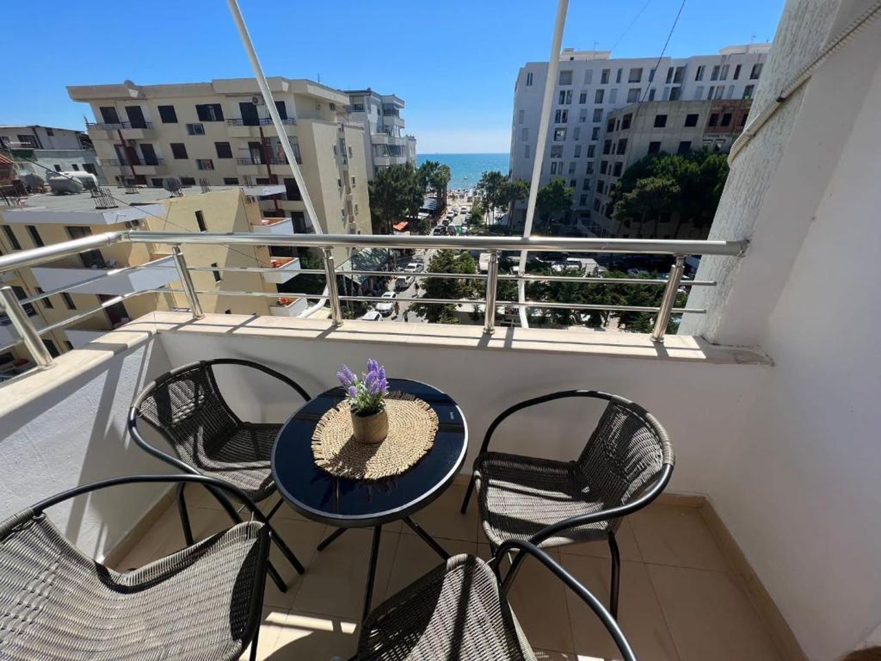 Breeze Seaview Apartment