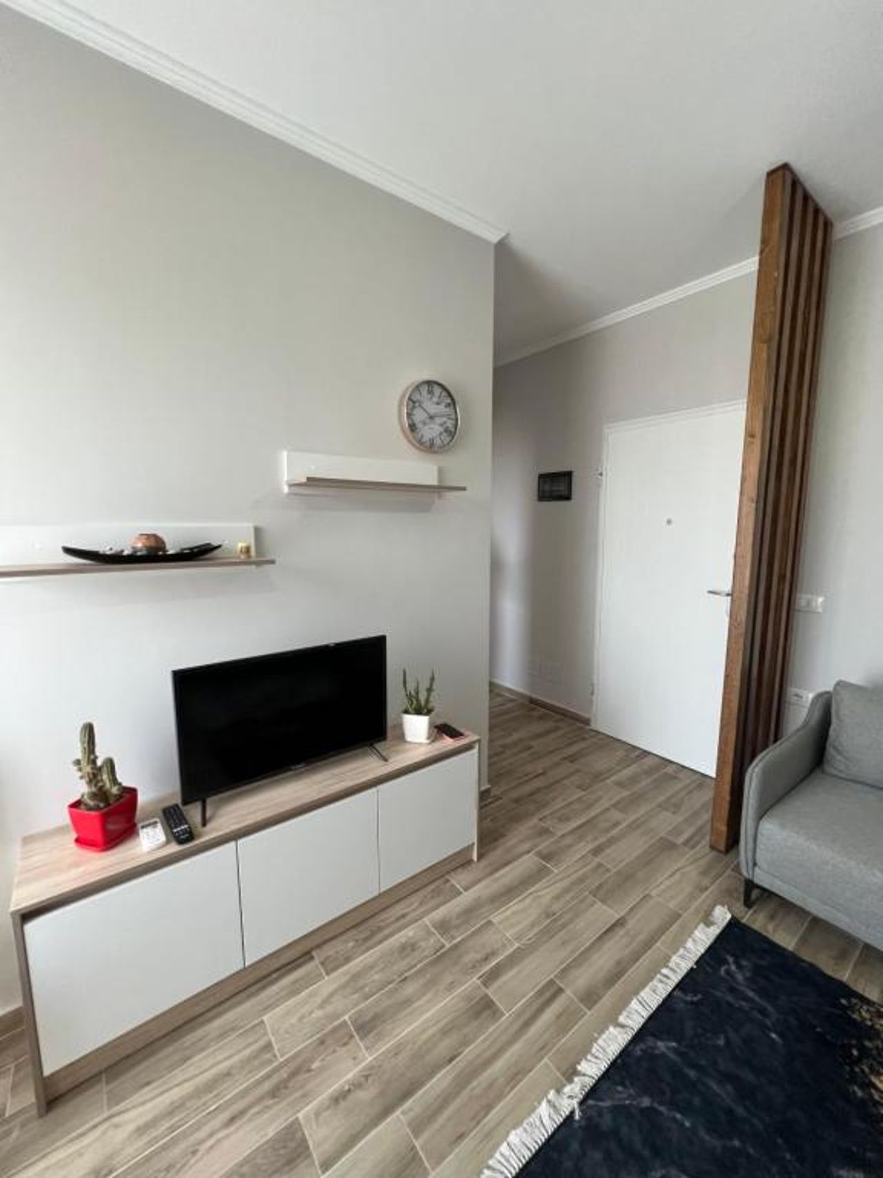 KAJL Apartment
