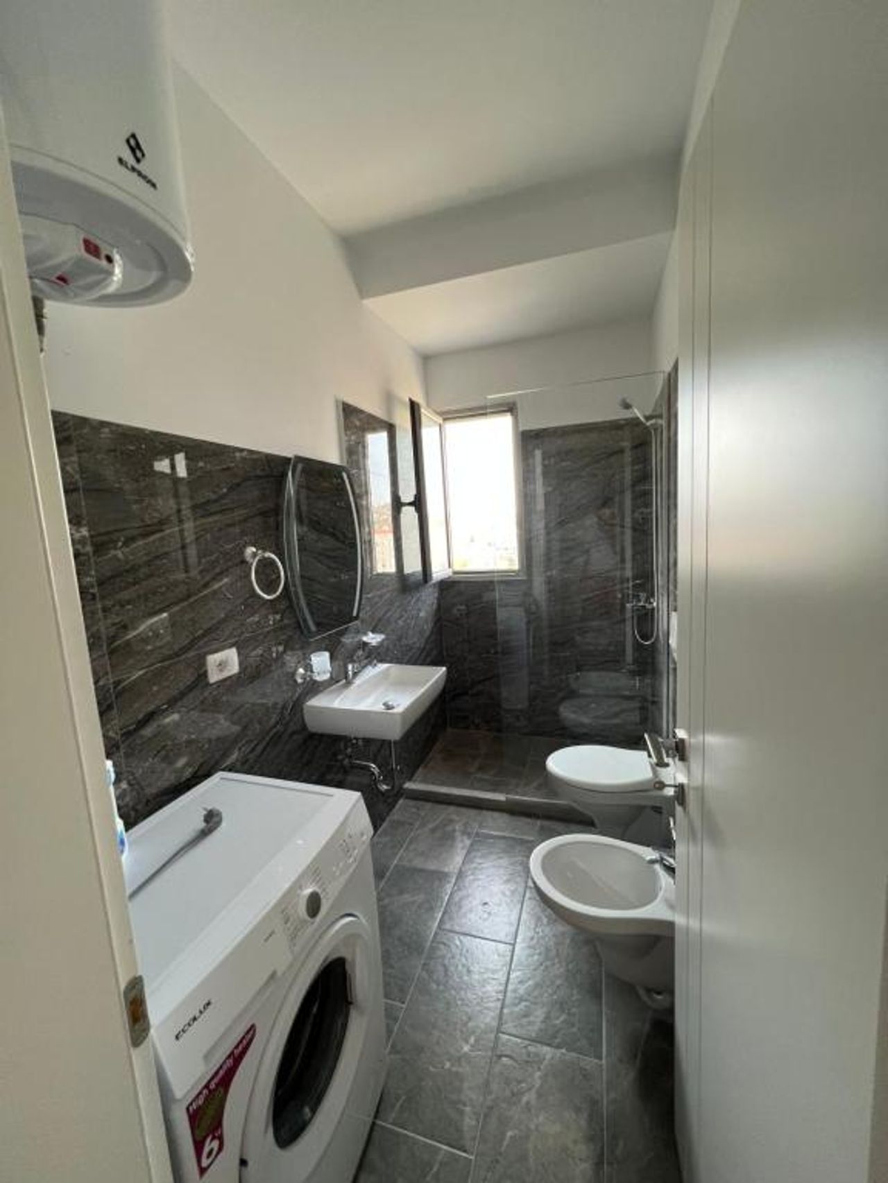 KAJL Apartment