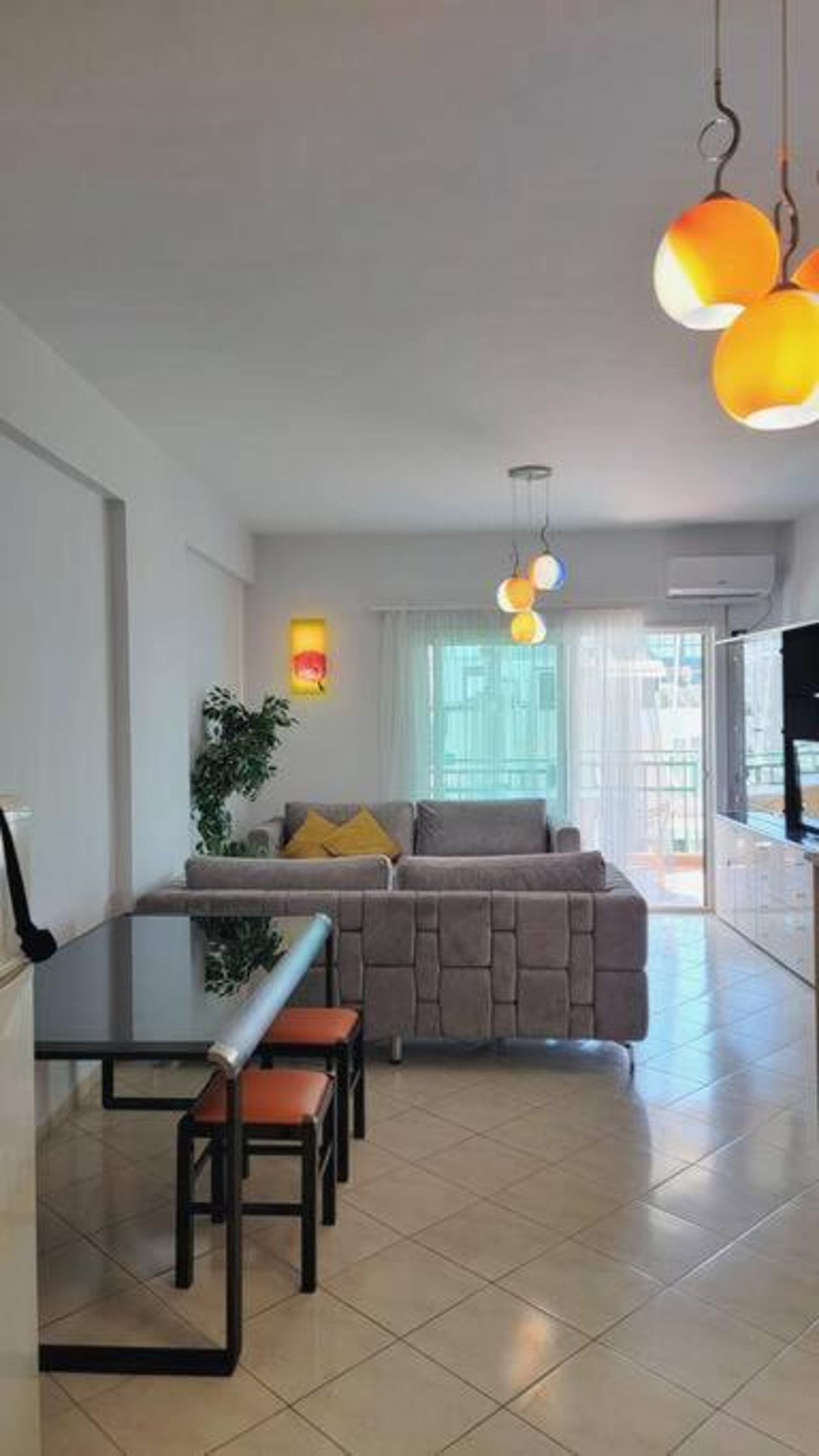 Lovely sea view 2 bedroom condo-apartment.