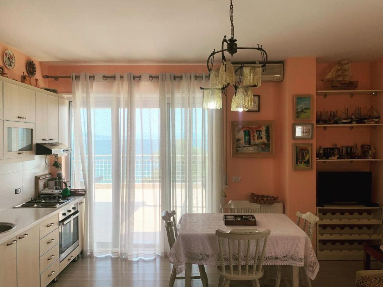 Lake view apartment