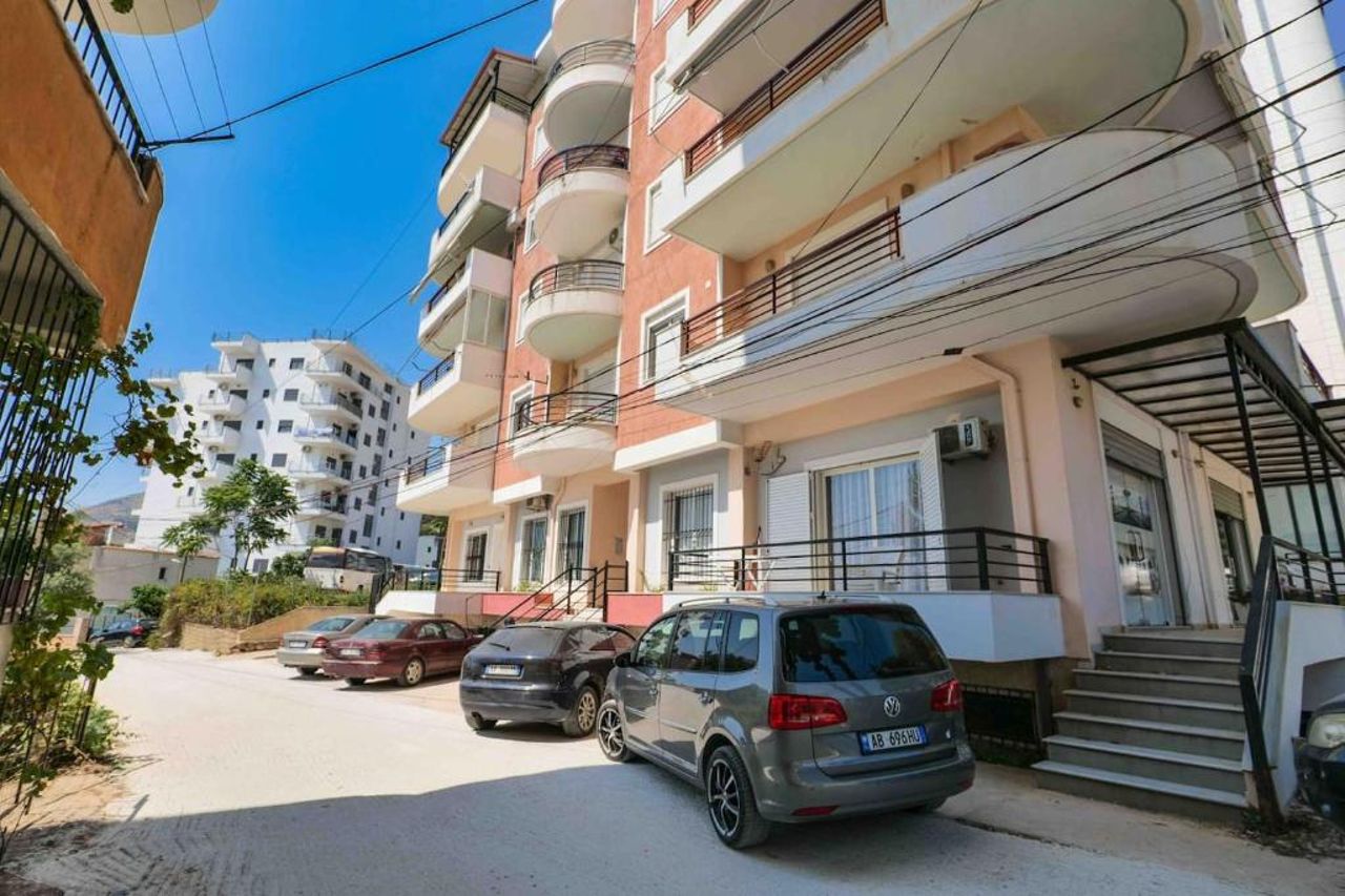 Sea Bellows Apartment