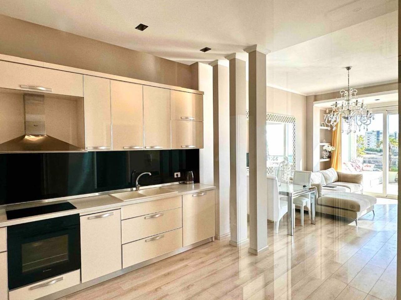 Sea View Apartment with Veranda