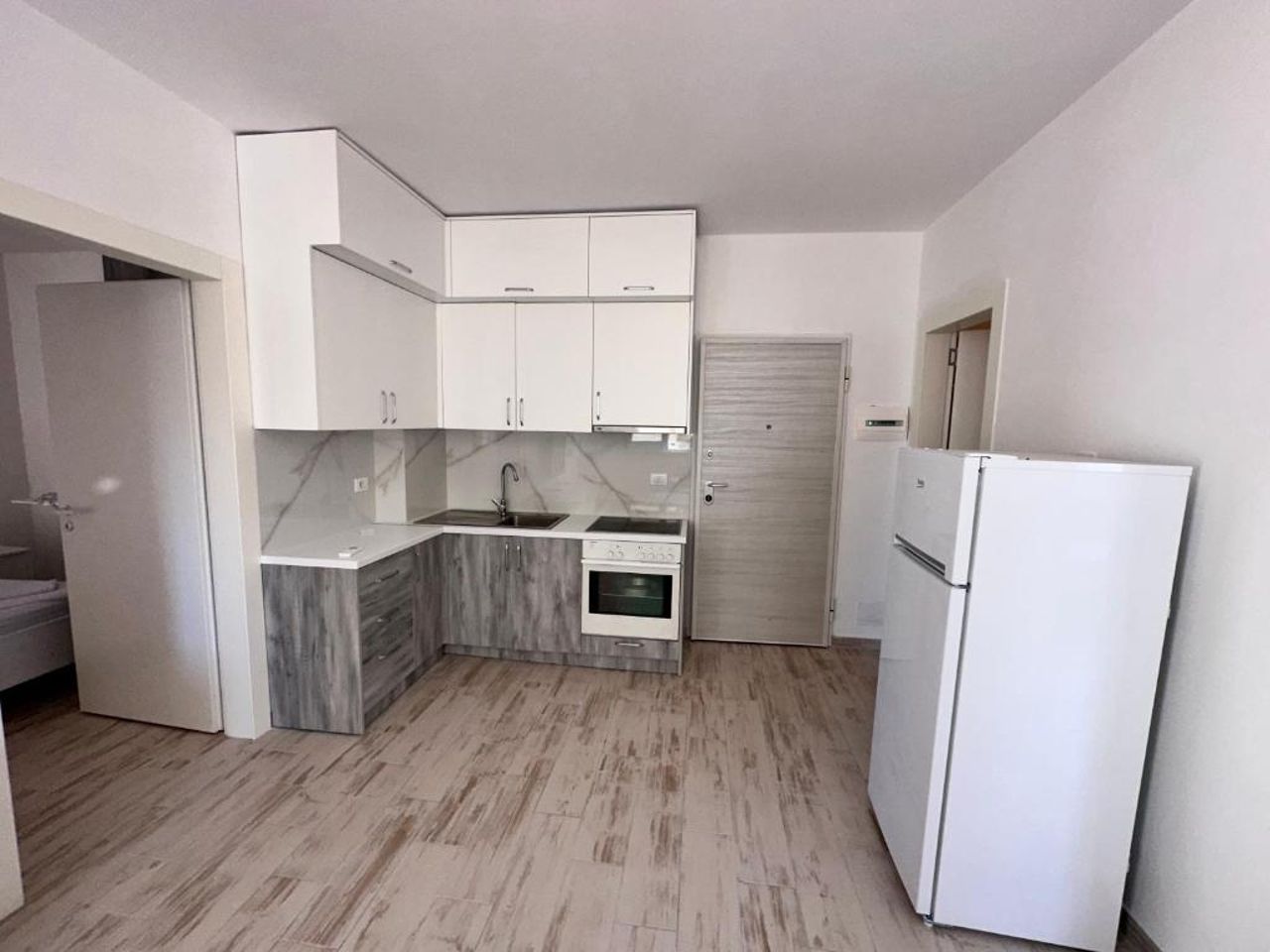 Maria Apartament’s Shëngjin Beach