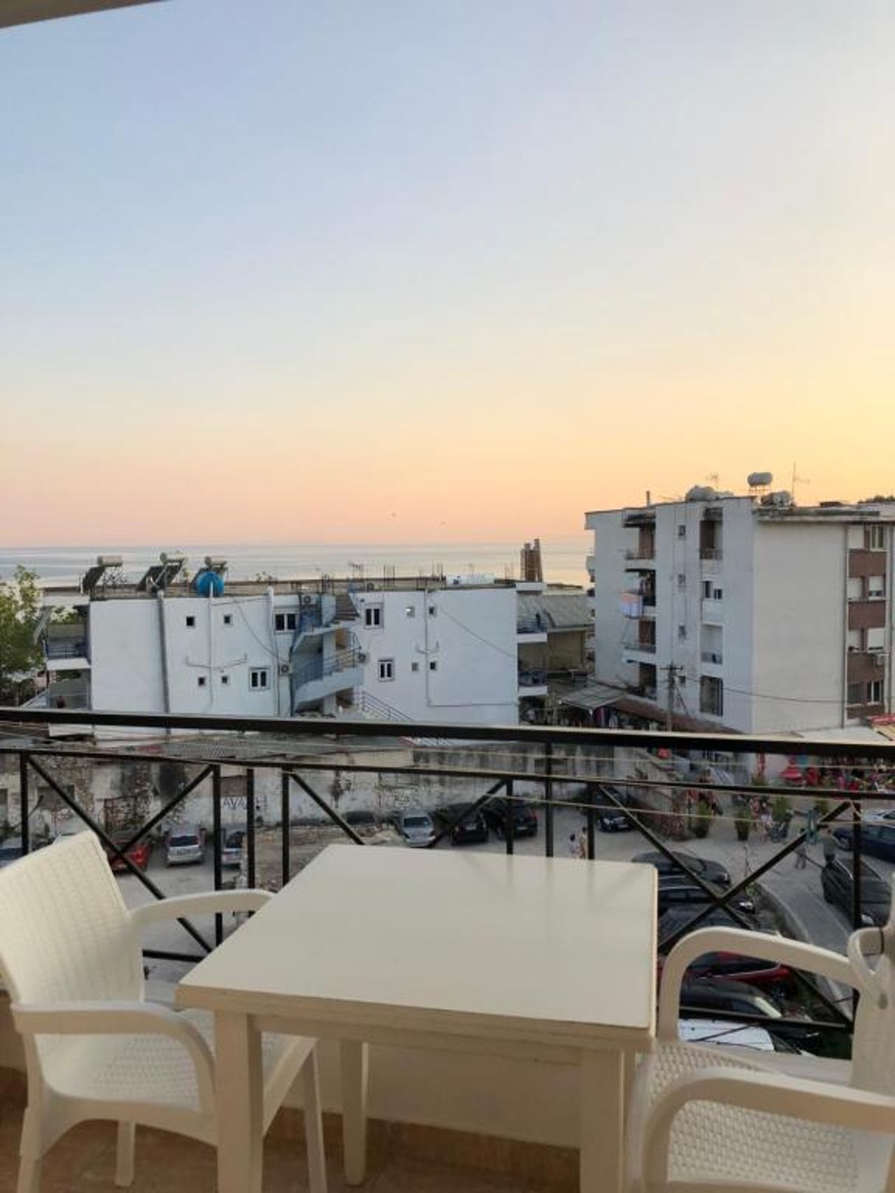 Center Hotel Pirro
