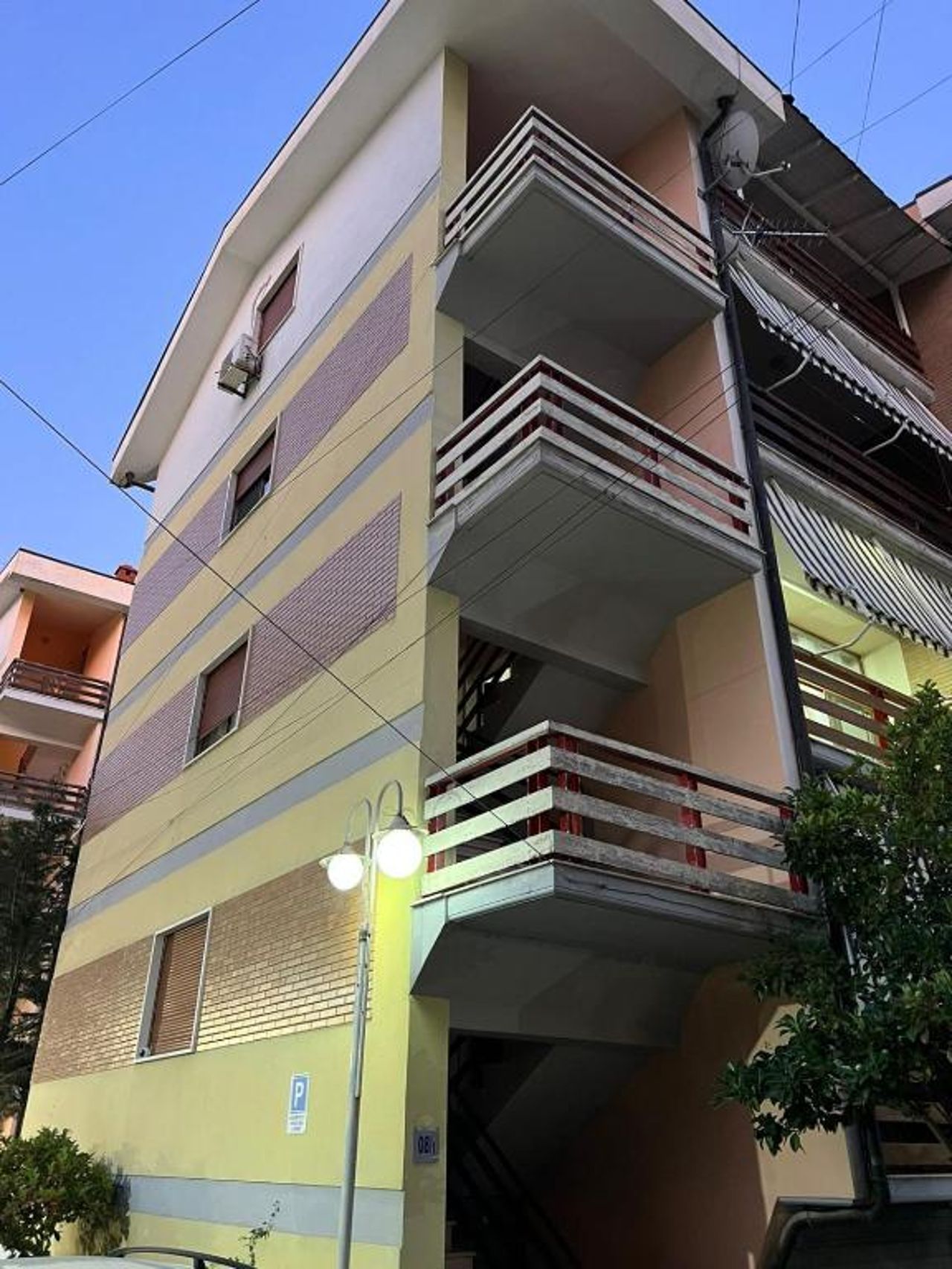 RoAr Apartment