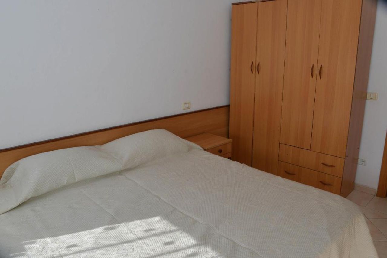 Cheap and Cozy Apartments for rent in Durres 100m by the beach