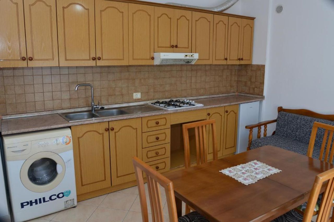 Cheap and Cozy Apartments for rent in Durres 100m by the beach