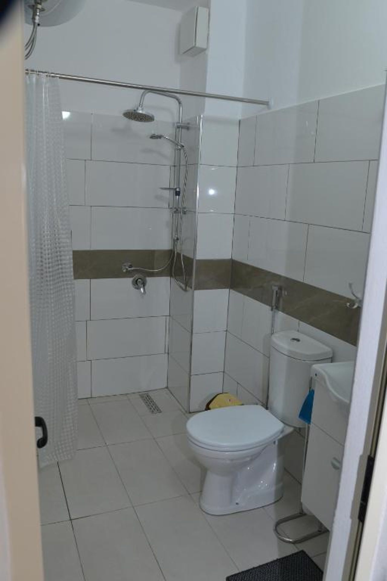 Cheap and Cozy Apartments for rent in Durres 100m by the beach