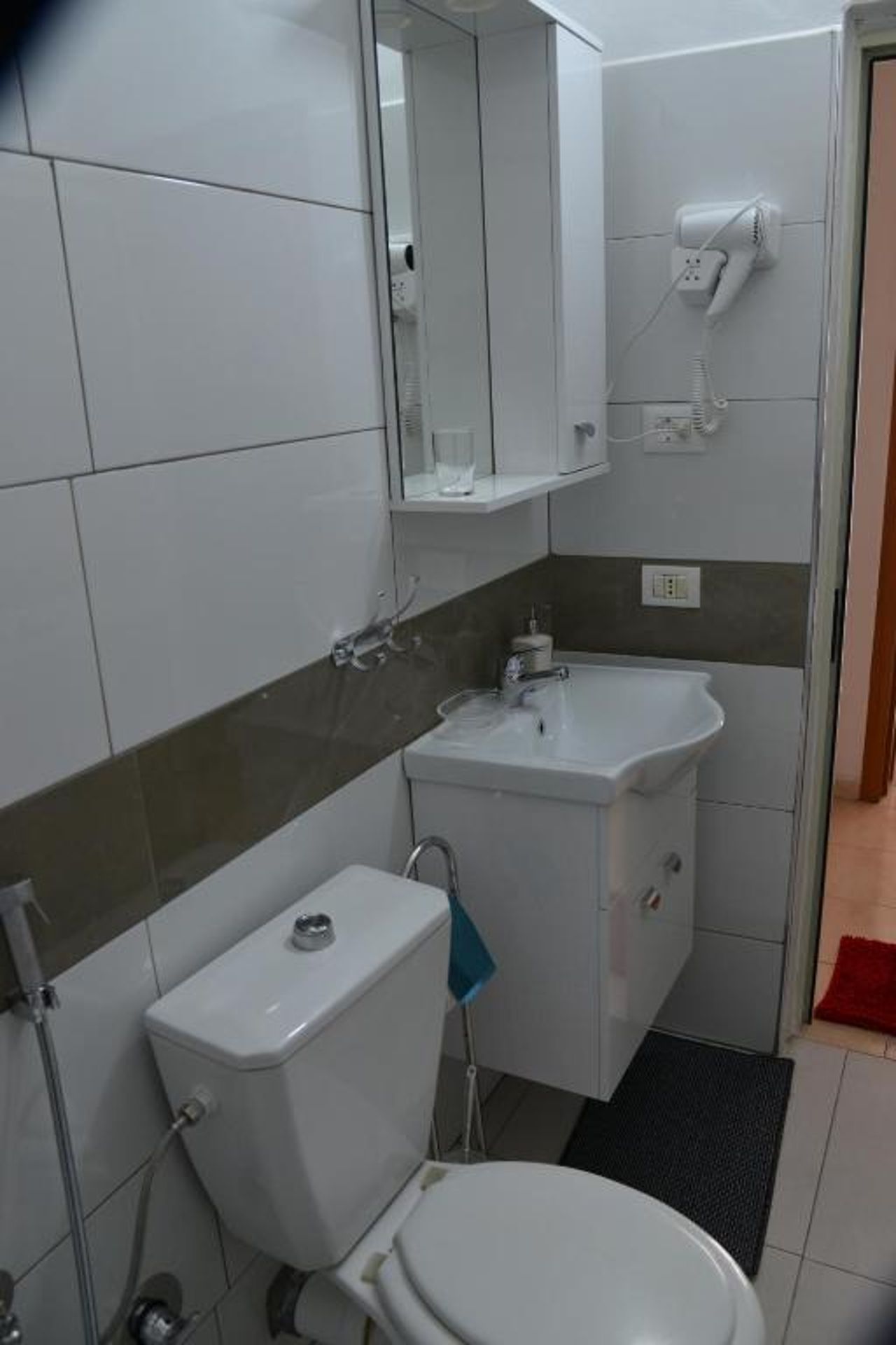 Cheap and Cozy Apartments for rent in Durres 100m by the beach