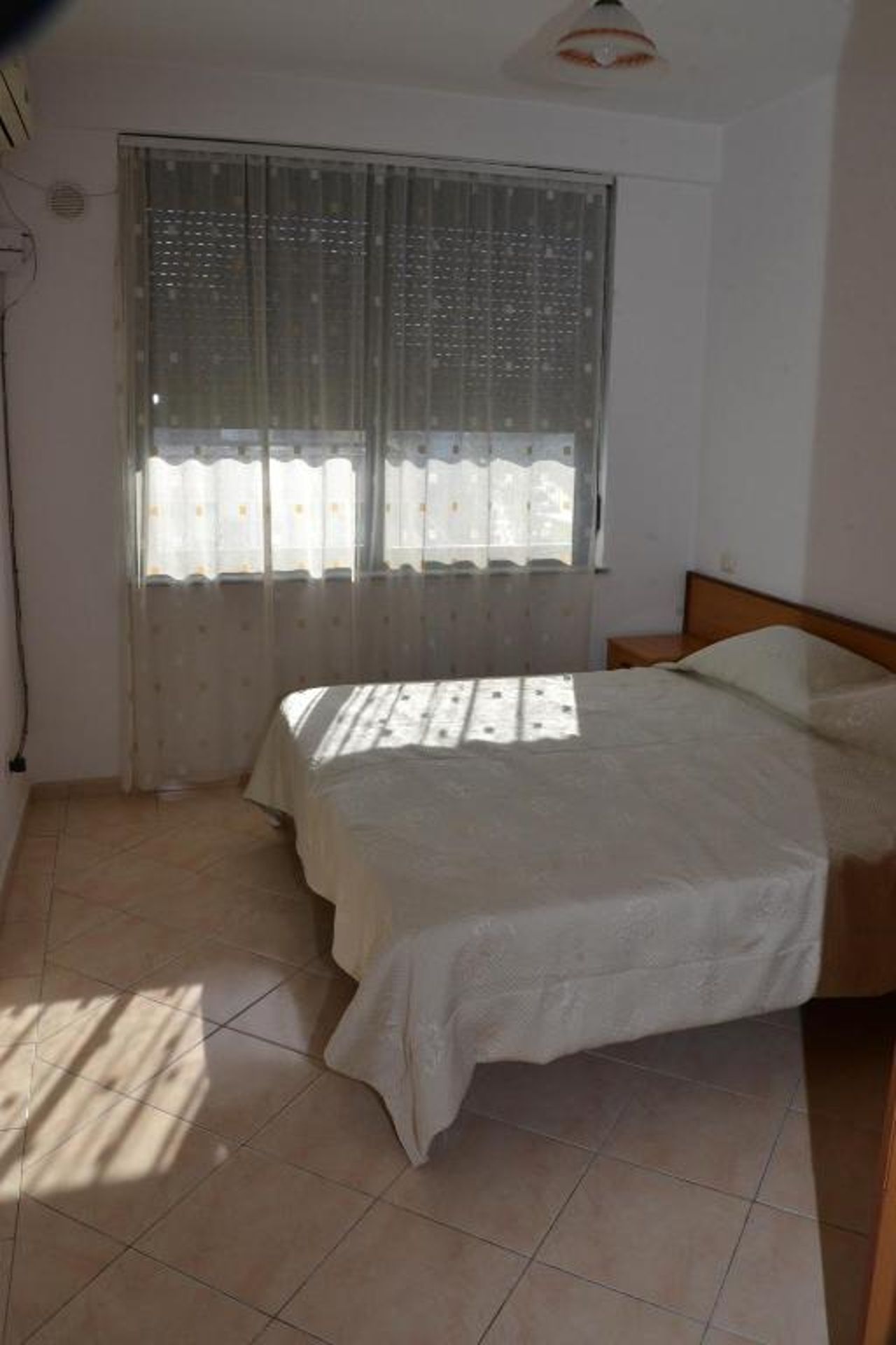 Cheap and Cozy Apartments for rent in Durres 100m by the beach
