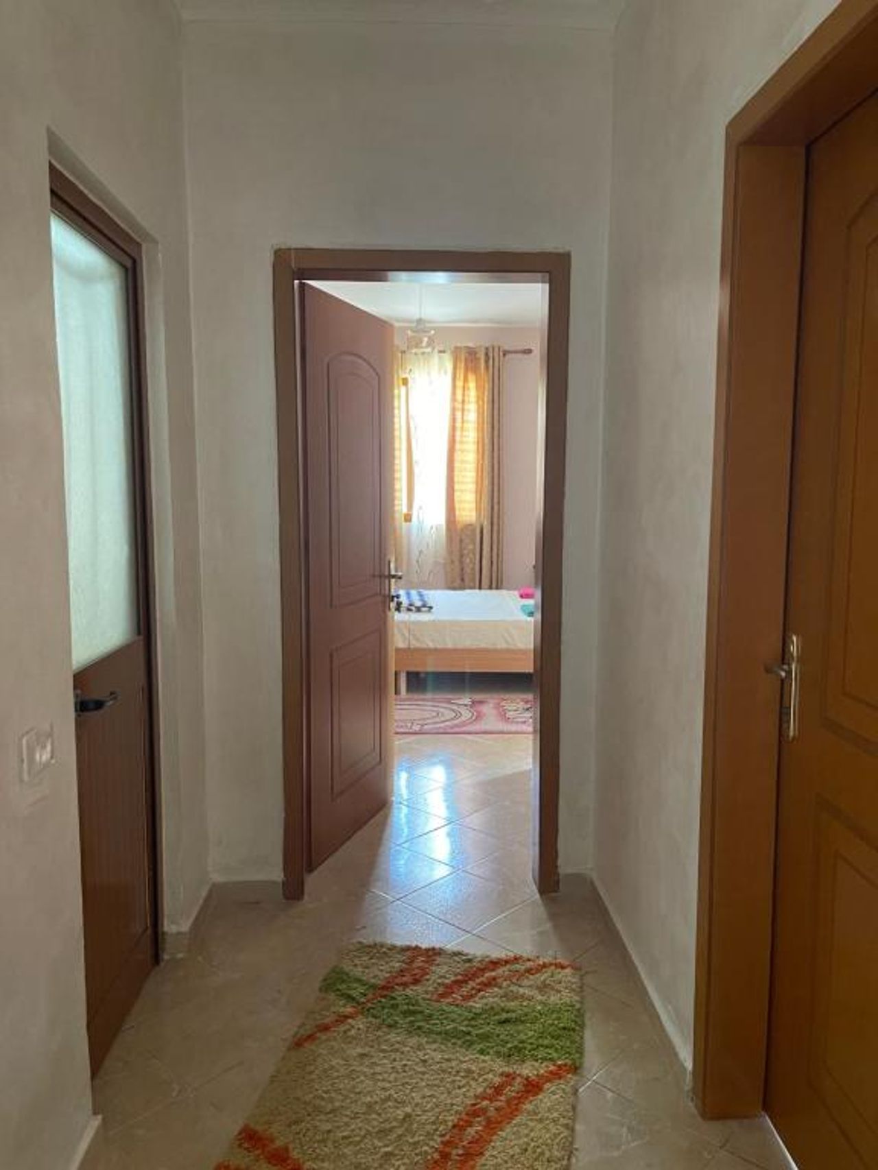 Private Rooms 2 - City & Mountain Views & Free Parking & WiFi