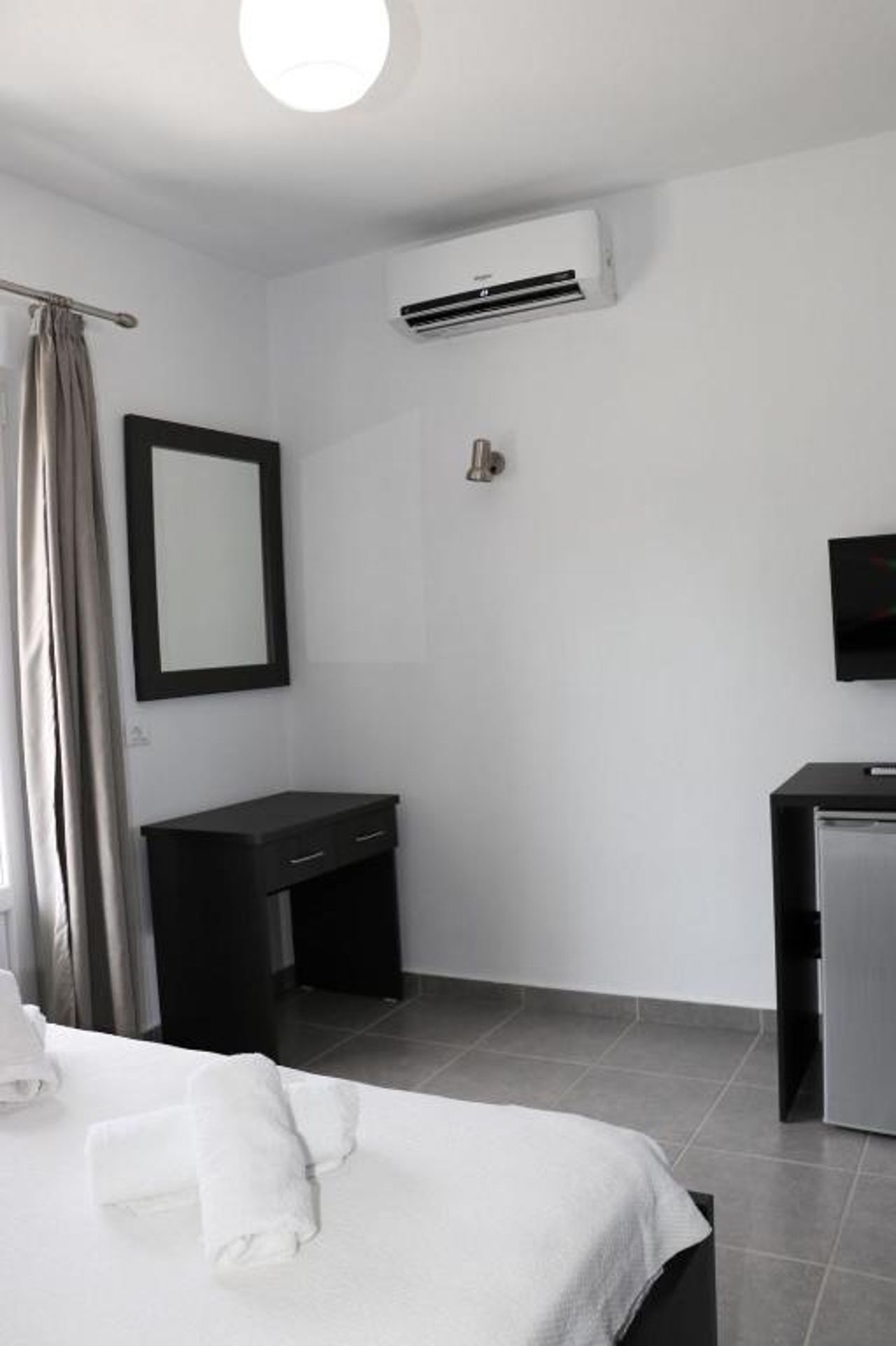 Hotel Velipoja Village