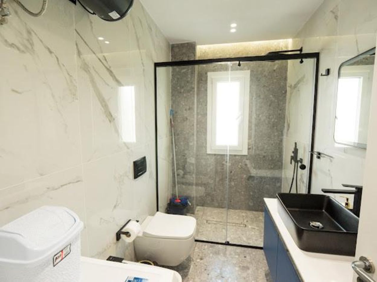 Escape Luxury Apartment