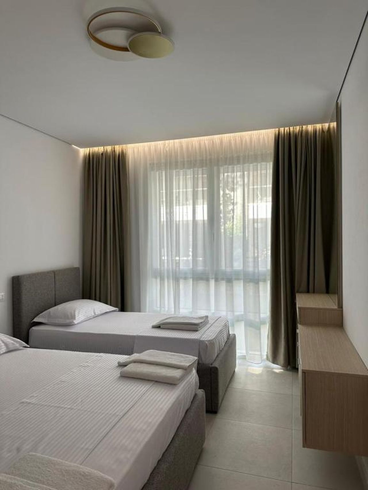 EME APARTMENTS - Kompleksi San Pietro, Gjiri i Lalzit