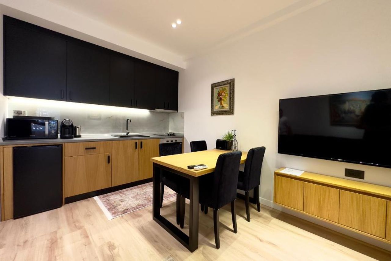 Broci Apartment
